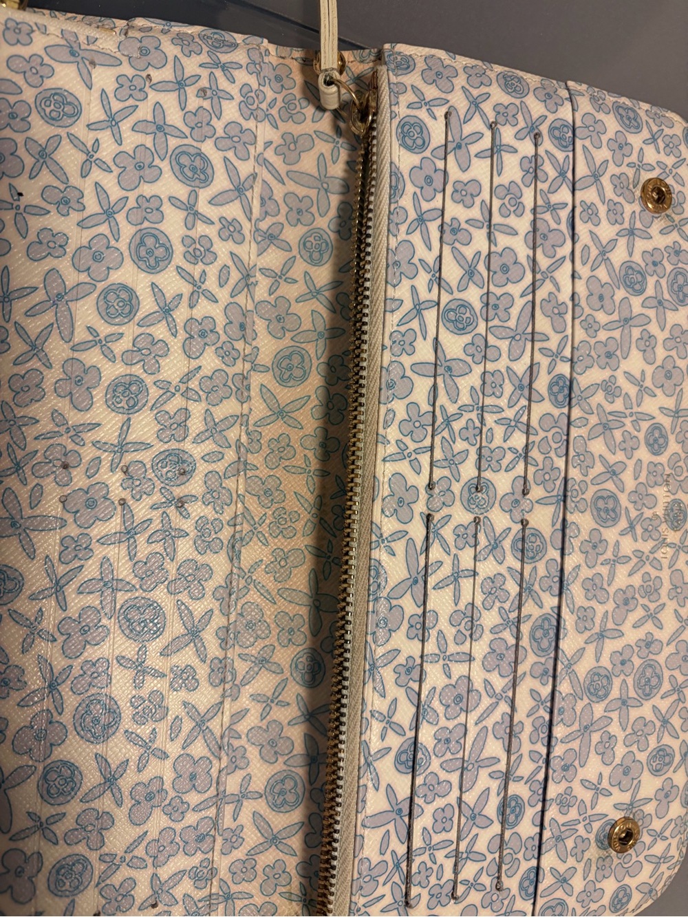 Louis Vuitton limited edition Monogram Zip wallet - Picture 6 of 7